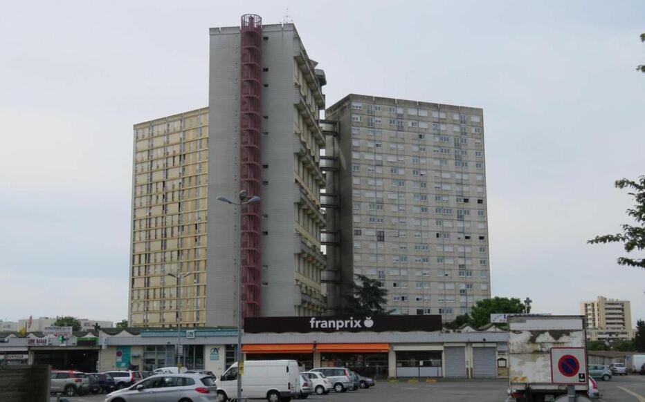 Appartement F3 -Plaisir Moins Cher - Jusqu'A 8Personnes Le Mée-sur-Seine Dış mekan fotoğraf